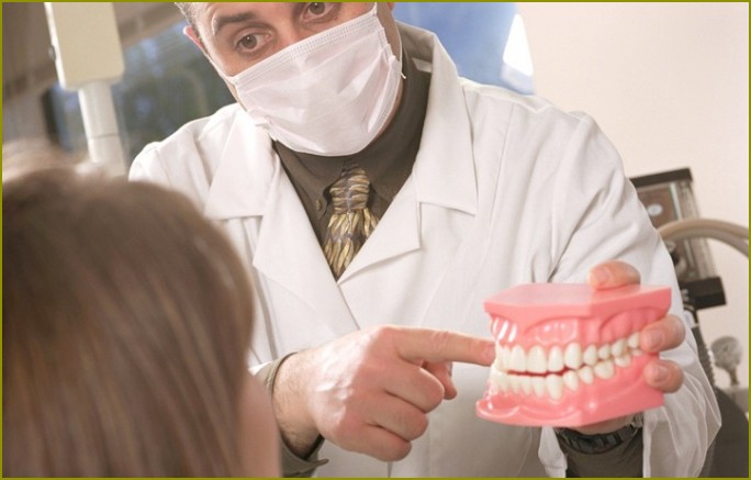 Jeśli jest wybór, przywrócić ząb lub протезировать - wybrać to pierwsze
