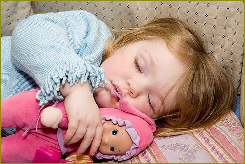 Jak nauczyć dziecko spać w dzień