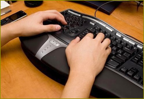 Jak nauczyć się szybko pisać na klawiaturze