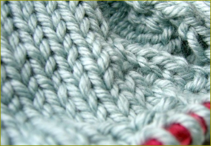 Jak odbywa się drutach podwójne gumki