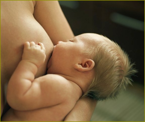 Jak oddać dziecko do karmienia piersią