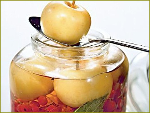 Jak przygotować ogórki jabłka