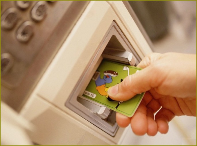 Jak płacić za usługi KOMUNALNE przez bankomat