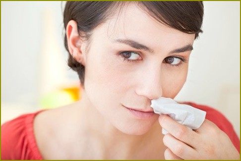 Jak zatrzymać silne krwawienie z nosa