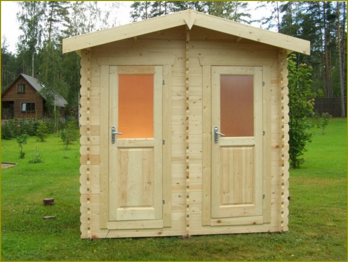 Jak zbudować drewniany toaleta